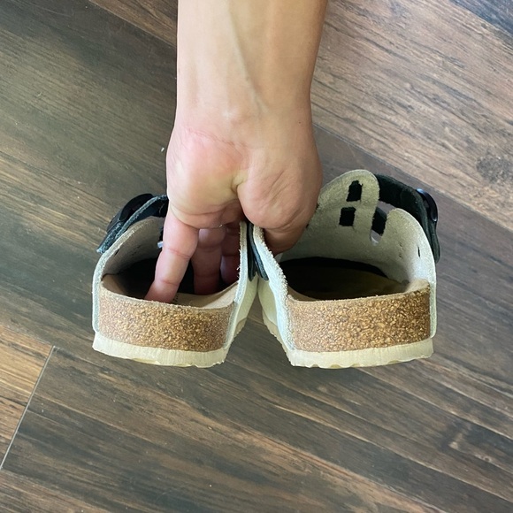 Genuine Leather Clogs - Picture 5 of 6